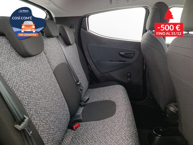 9 - Lancia Ypsilon 1.0 firefly hybrid silver s&s 70cv 5p.ti