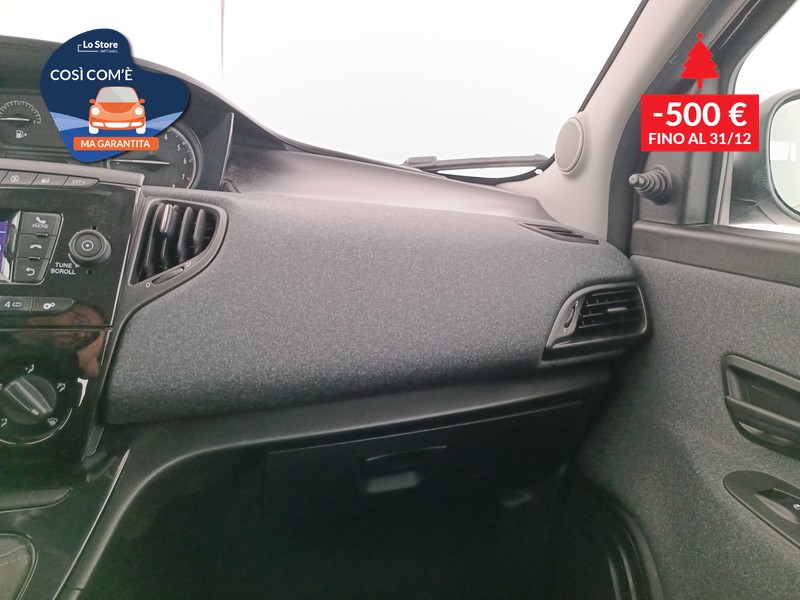 17 - Lancia Ypsilon 1.0 firefly hybrid silver s&s 70cv 5p.ti