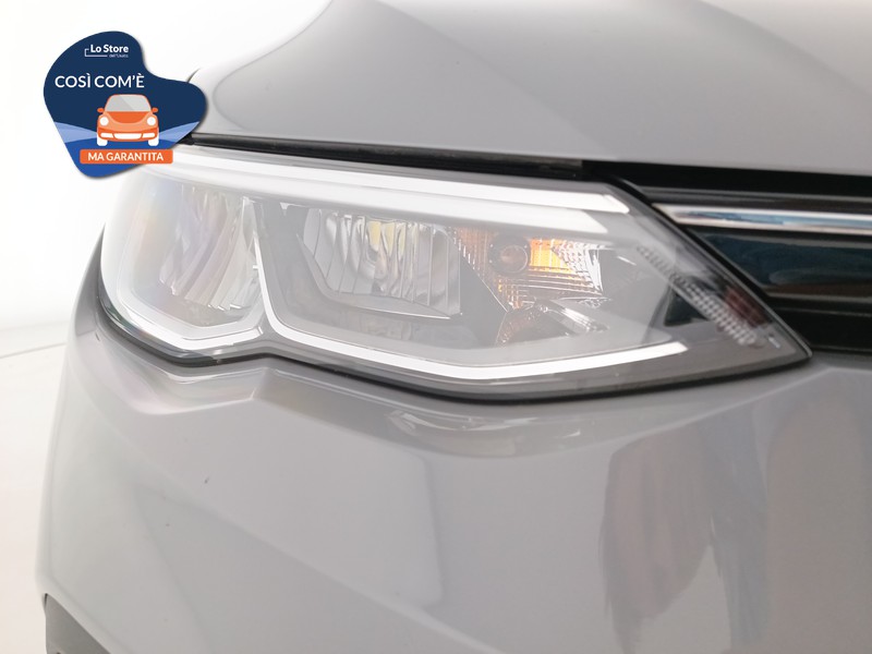 7 - Volkswagen Golf 1.0 etsi evo life 110cv dsg