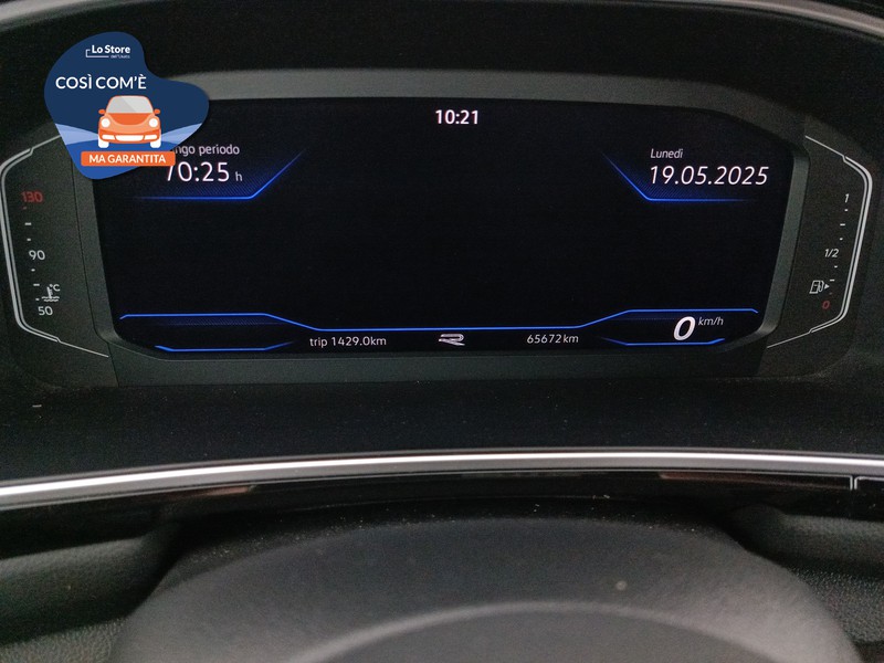 13 - Volkswagen T-Roc 2.0 tdi r-line 150cv dsg