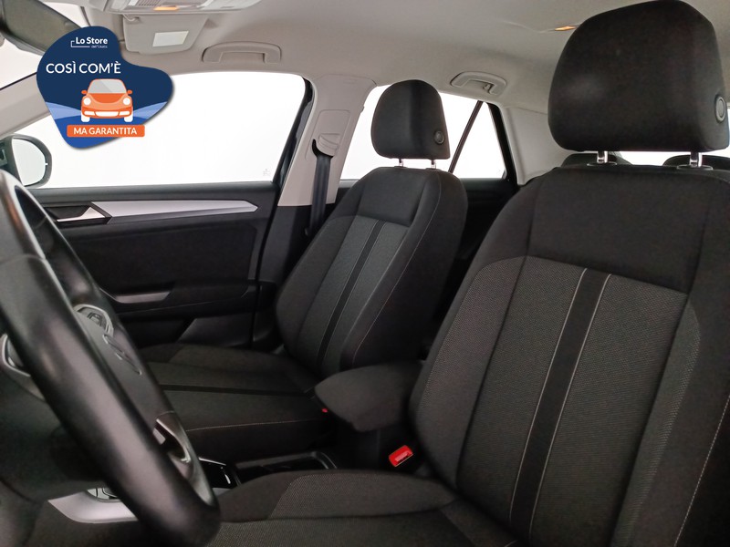 15 - Volkswagen T-Roc 1.0 tsi life 110cv