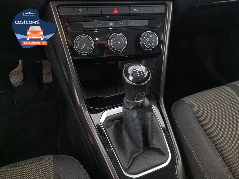 16 - Volkswagen T-Roc 1.0 tsi style 115cv