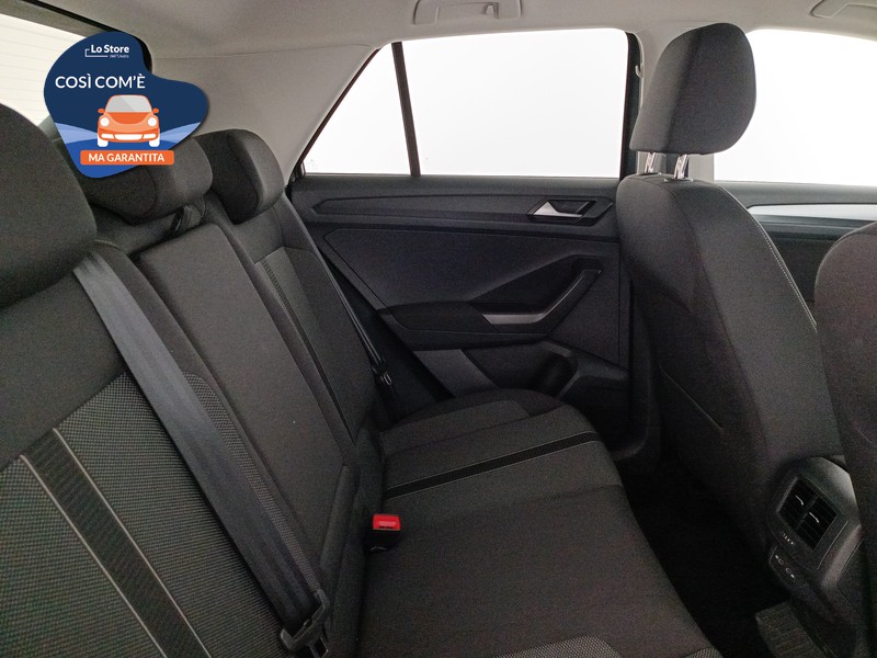 9 - Volkswagen T-Roc 1.0 tsi life 110cv