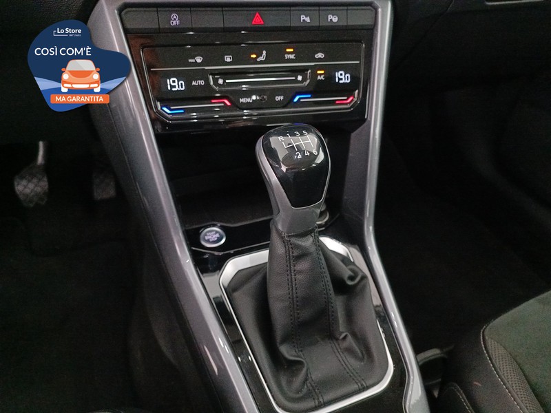 15 - Volkswagen T-Roc 1.0 tsi style 110cv