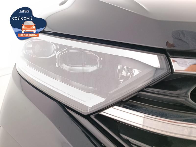 7 - Volkswagen T-Roc 2.0 tdi r-line 150cv dsg