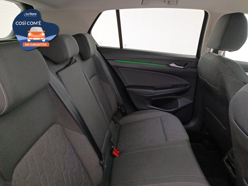 9 - Volkswagen Golf 1.5 tsi ehybrid life 204cv dsg