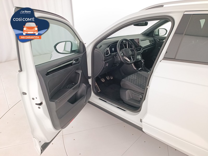 18 - Volkswagen T-Roc 1.0 tsi r-line 110cv