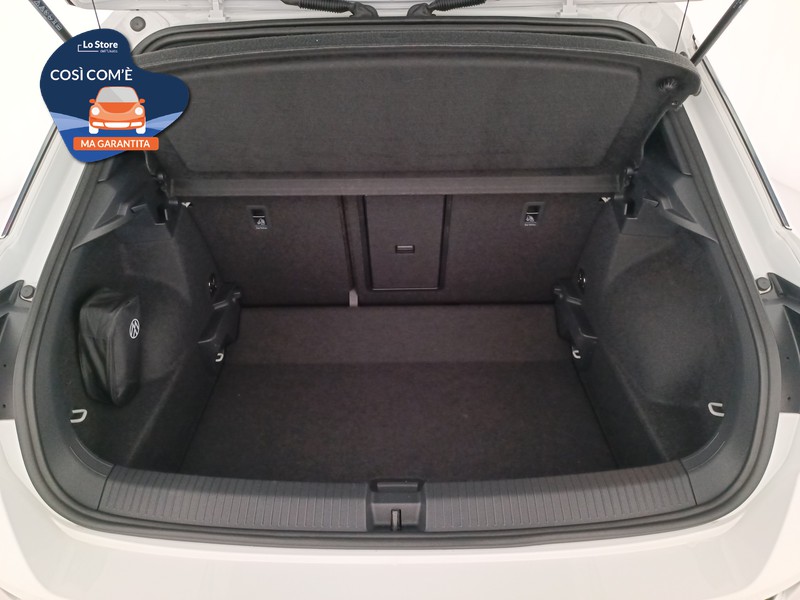 21 - Volkswagen T-Roc 1.0 tsi r-line 110cv