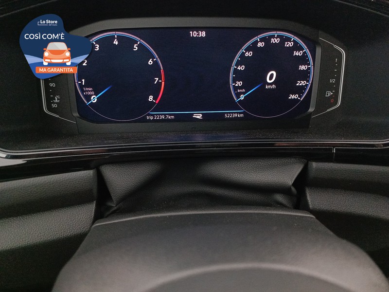 13 - Volkswagen T-Roc 1.5 tsi r-line dsg