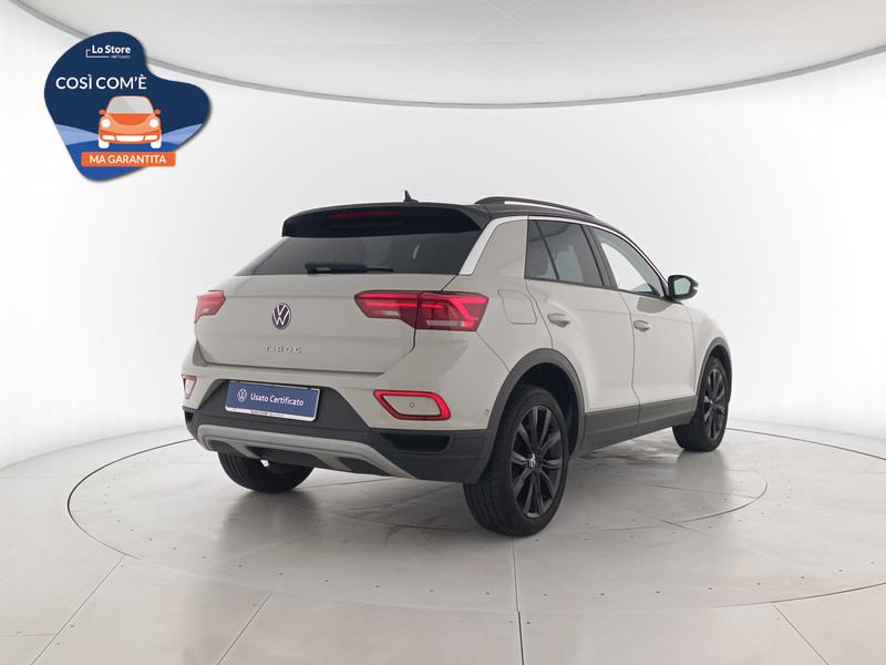 4 - Volkswagen T-Roc 1.0 tsi life 110cv