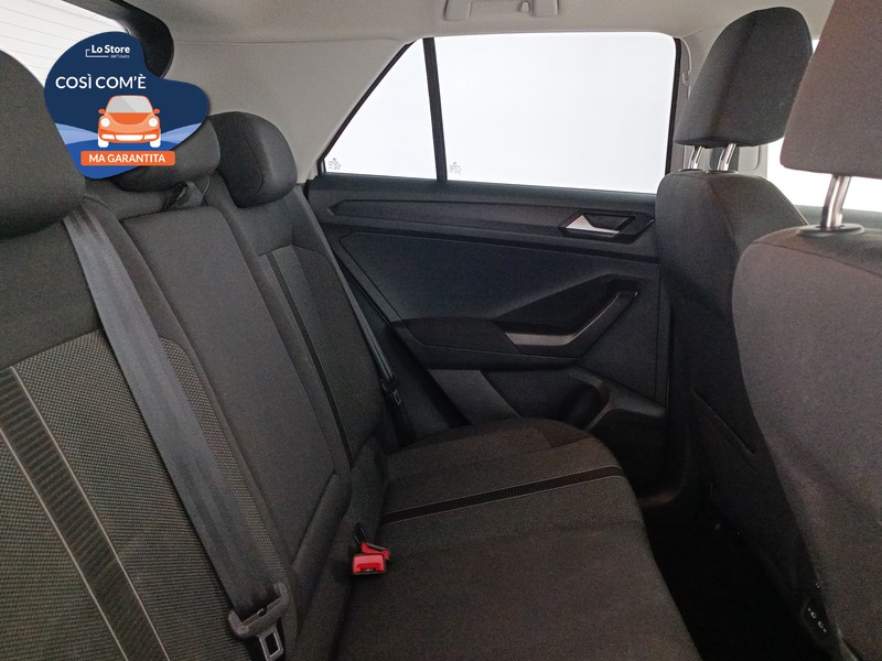 9 - Volkswagen T-Roc 1.0 tsi life 110cv