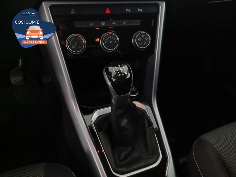 16 - Volkswagen T-Roc 1.0 tsi life 110cv