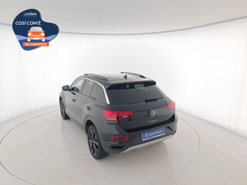 6 - Volkswagen T-Roc 1.0 tsi life 110cv