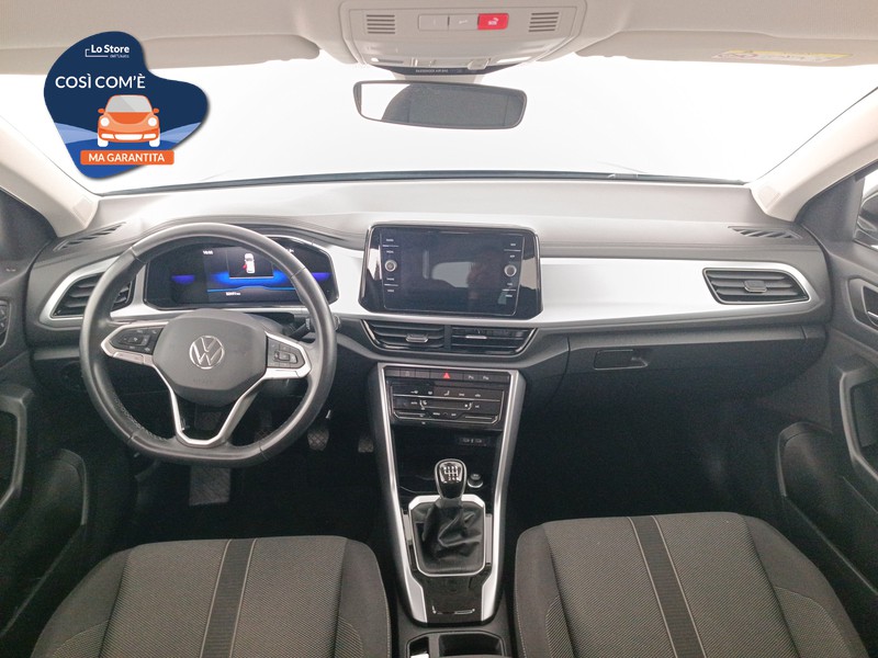 11 - Volkswagen T-Roc 1.0 tsi life 110cv