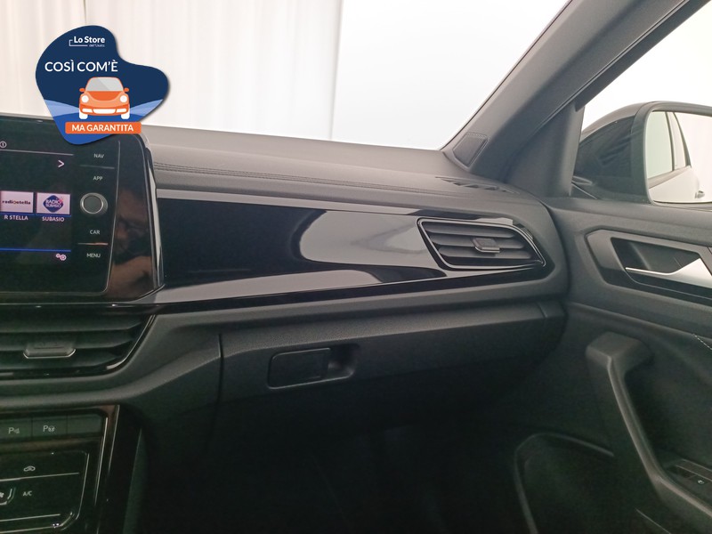 17 - Volkswagen T-Roc 1.0 tsi style 110cv