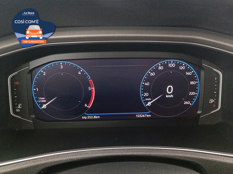 13 - Volkswagen T-Roc 1.6 tdi style