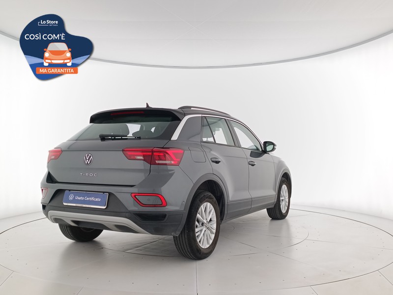4 - Volkswagen T-Roc 1.0 tsi life 110cv