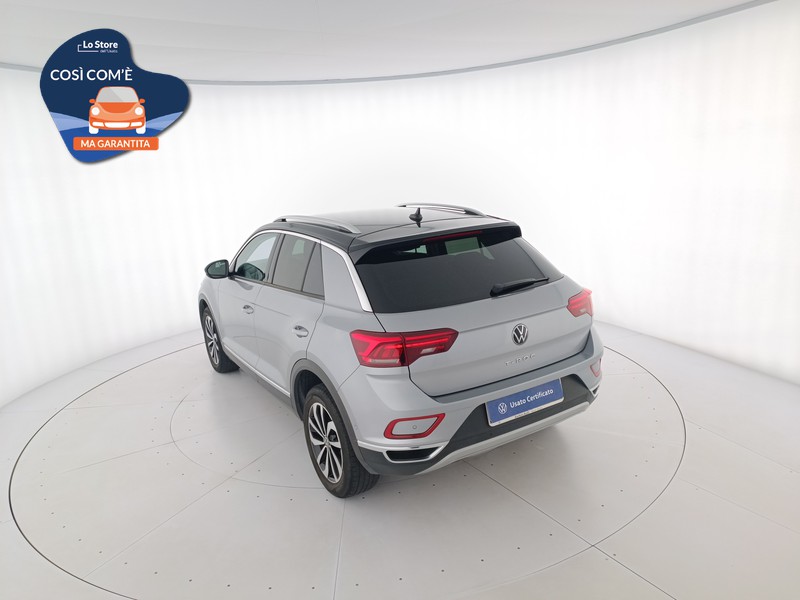 6 - Volkswagen T-Roc 1.0 tsi style 110cv