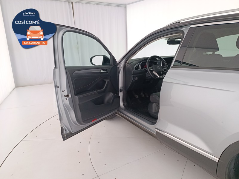 18 - Volkswagen T-Roc 1.0 tsi style 110cv