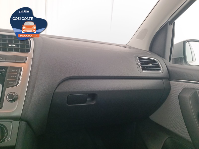 17 - Volkswagen Polo 5p 1.4 tdi bm cross