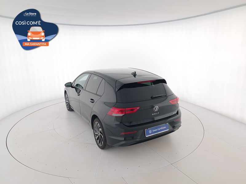 6 - Volkswagen Golf 1.0 etsi evo life 110cv dsg