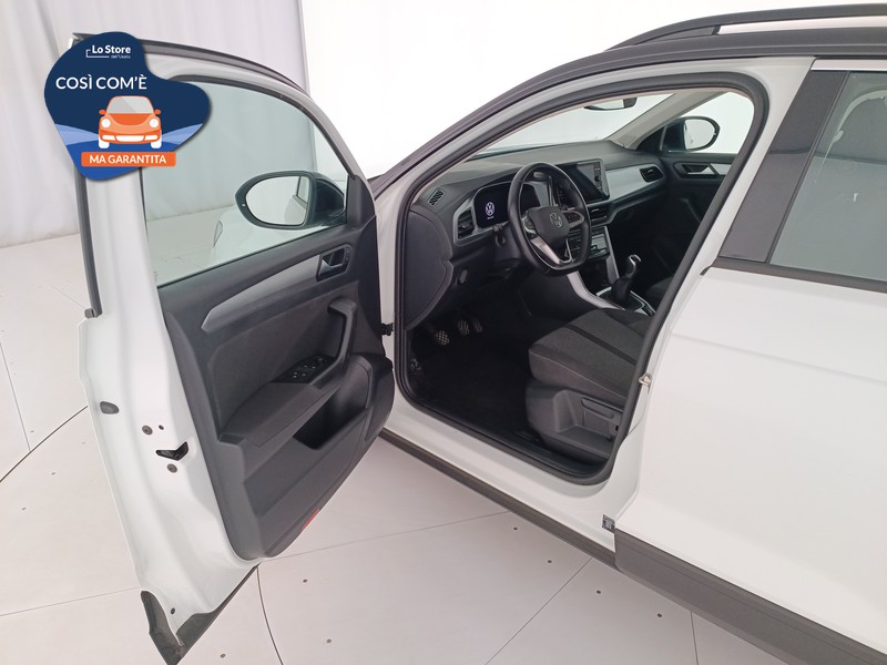 18 - Volkswagen T-Roc 1.0 tsi life 110cv