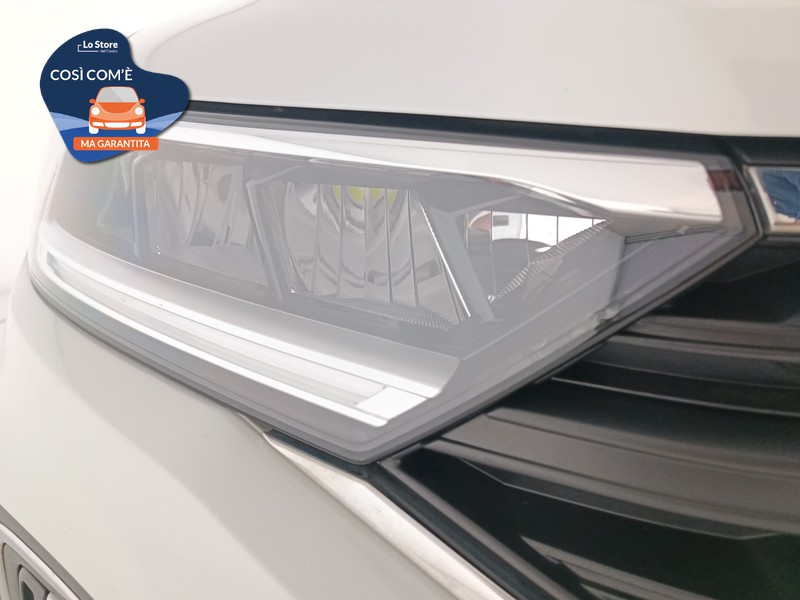 7 - Volkswagen T-Roc 1.0 tsi life 110cv