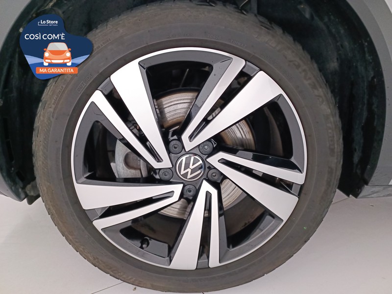 8 - Volkswagen T-Roc 2.0 tdi r-line 150cv dsg
