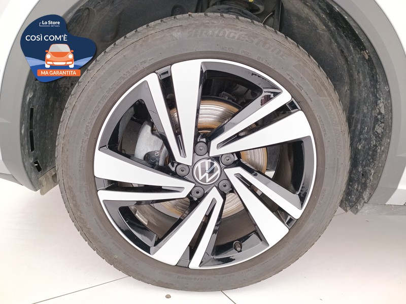 8 - Volkswagen T-Roc 2.0 tdi r-line 150cv dsg