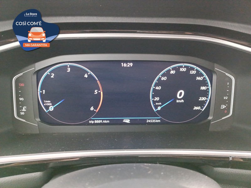 13 - Volkswagen T-Roc 2.0 tdi r-line 150cv dsg