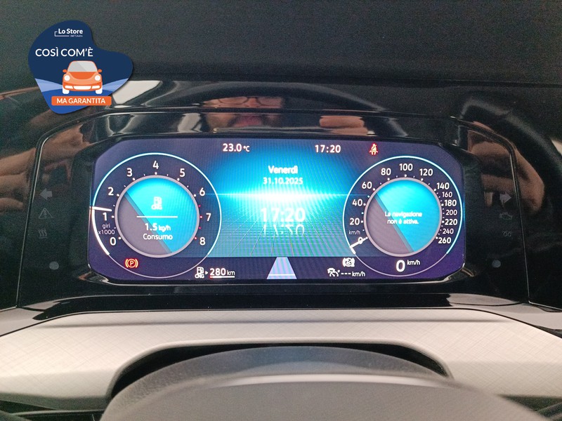 13 - Volkswagen Golf 1.5 tgi life 130cv