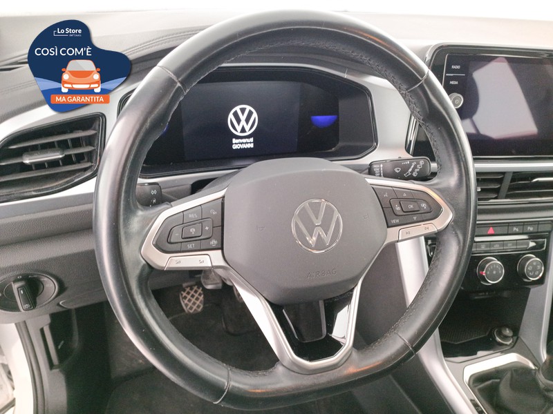 12 - Volkswagen T-Roc 1.0 tsi life 110cv