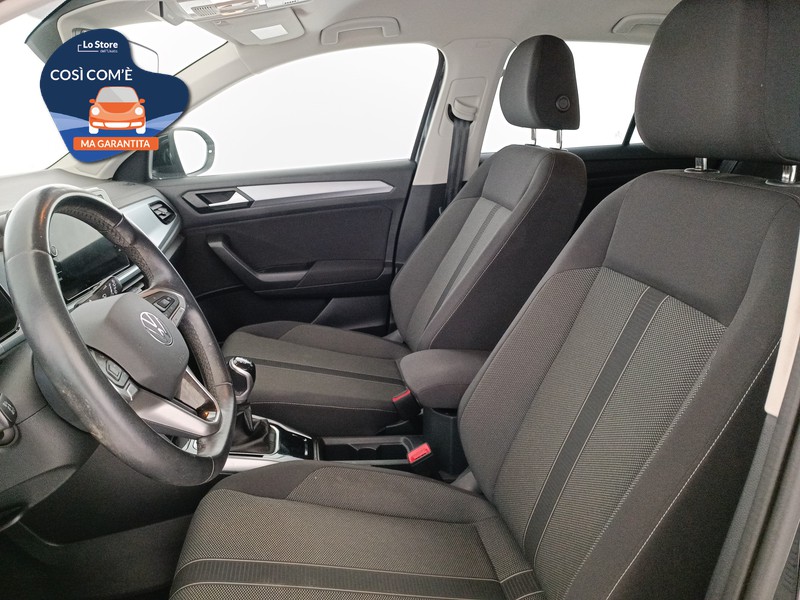 15 - Volkswagen T-Roc 1.0 tsi life 110cv