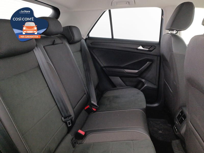 9 - Volkswagen T-Roc 1.0 tsi style 110cv