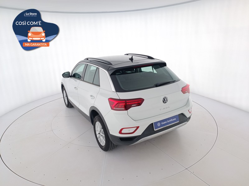 6 - Volkswagen T-Roc 1.0 tsi life 110cv