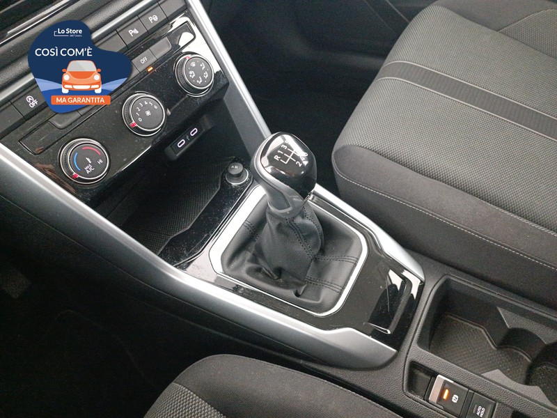 16 - Volkswagen T-Roc 1.0 tsi life 110cv