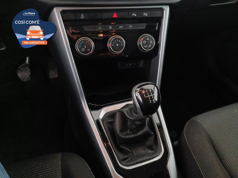 16 - Volkswagen T-Roc 1.0 tsi life 110cv