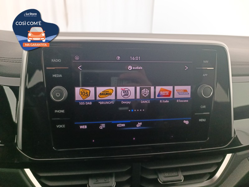 14 - Volkswagen T-Roc 1.5 tsi r-line