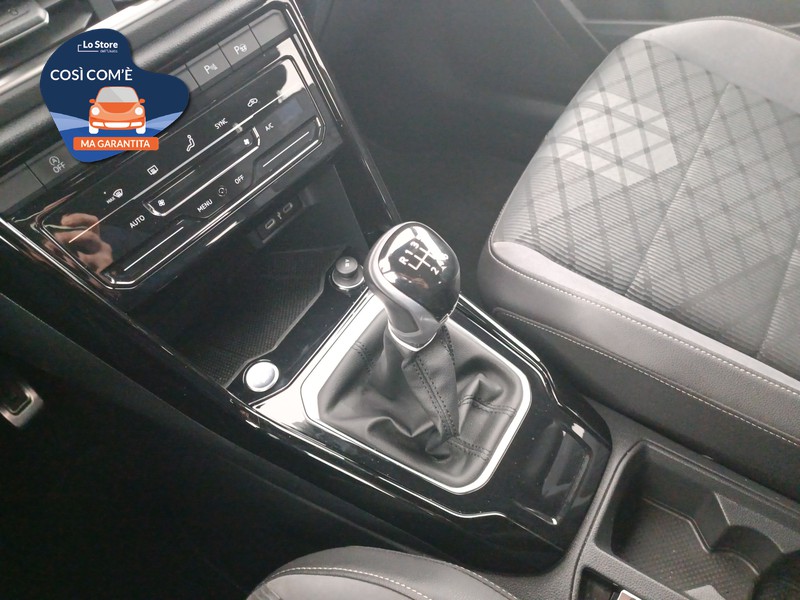 16 - Volkswagen T-Roc 1.5 tsi r-line