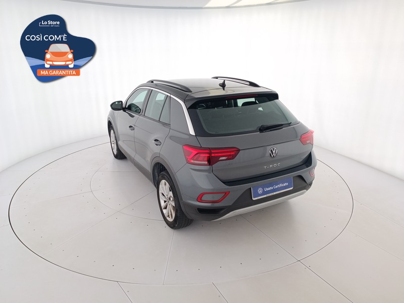 6 - Volkswagen T-Roc 1.0 tsi life 110cv