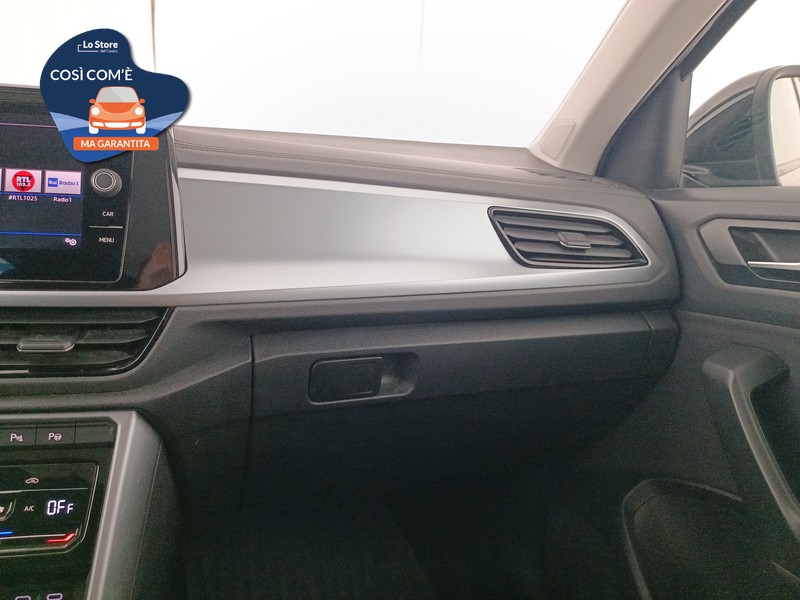 17 - Volkswagen T-Roc 1.0 tsi life 110cv