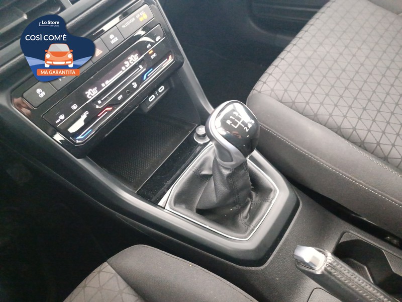 16 - Volkswagen T-Cross 1.0 tsi sport 110cv