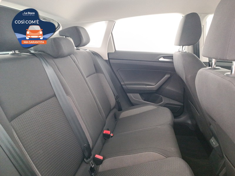 9 - Volkswagen Taigo 1.0 tsi life 110cv