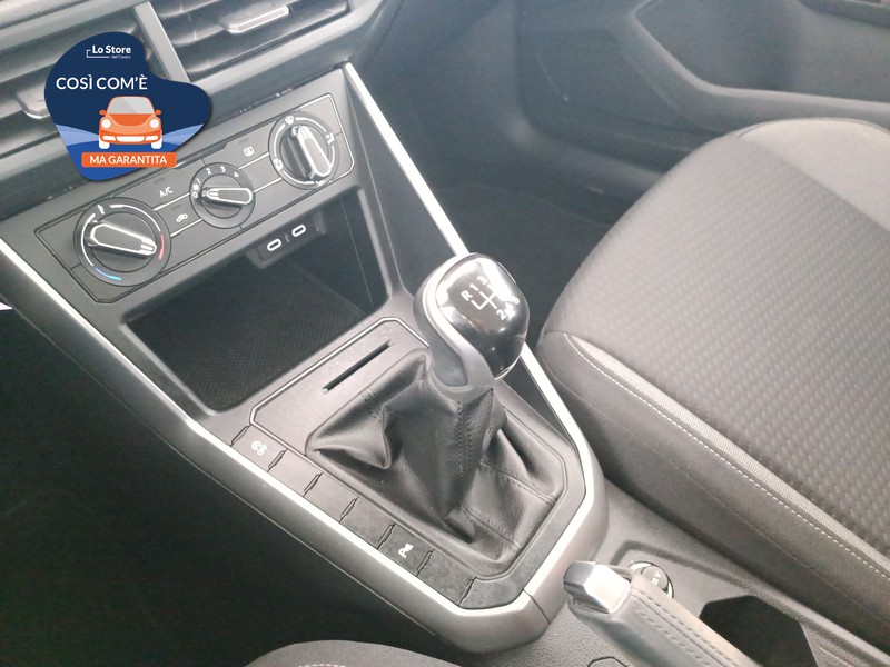 16 - Volkswagen Taigo 1.0 tsi life 110cv