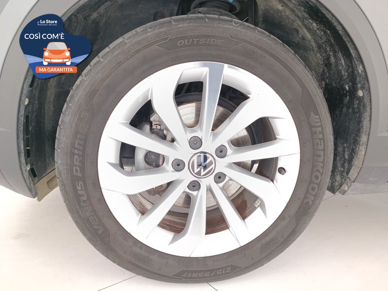 8 - Volkswagen T-Roc 1.0 tsi style 110cv