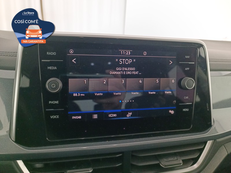 14 - Volkswagen T-Roc 1.0 tsi style 110cv