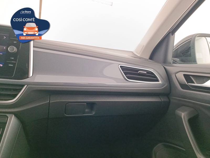 17 - Volkswagen T-Roc 1.0 tsi style 110cv