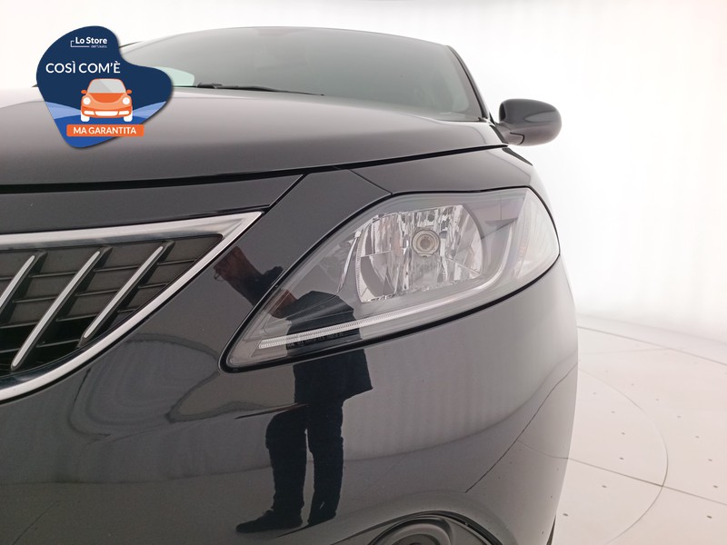 7 - Lancia Ypsilon 1.0 firefly hybrid silver s&s 70cv 5p.ti