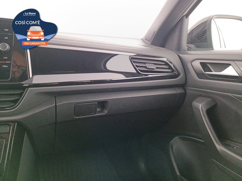 17 - Volkswagen T-Roc 1.0 tsi style 110cv