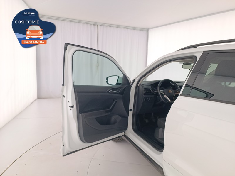 18 - Volkswagen T-Cross 1.0 tsi sport 110cv